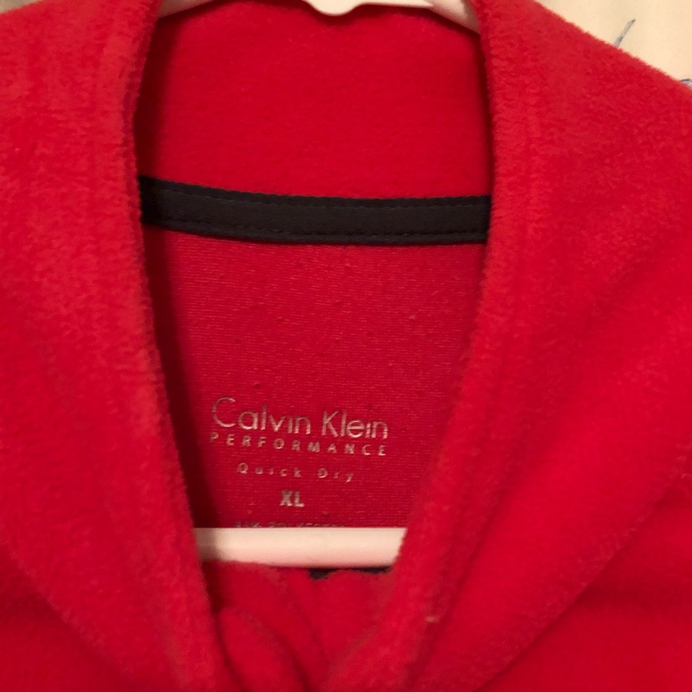 Calvin Klein pink pullover - Picture 3 of 3